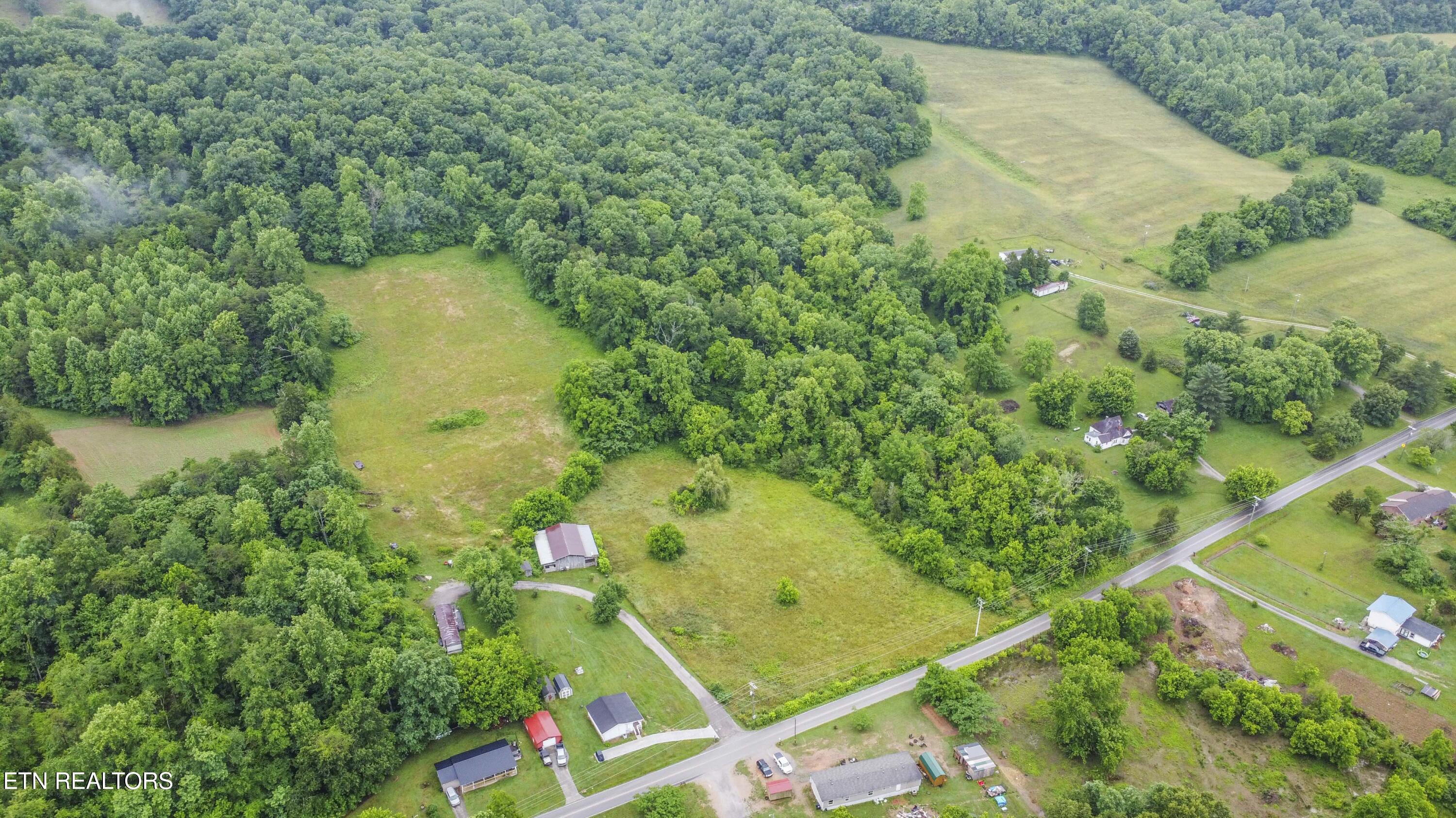 555 Little Valley Road Maynardville, TN 37807 - Photo 26 of 44 6186D852-B649-404B-85CA-53B5C677655C