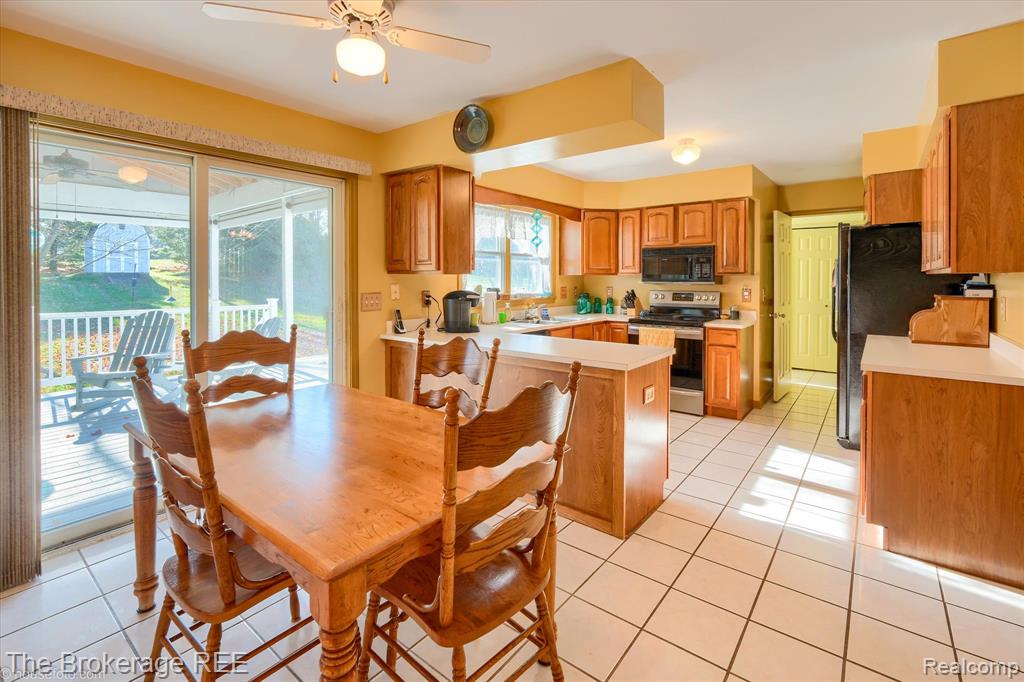 1060 East Cook Road Grand Blanc, MI 48439 - Photo 30 of 63
