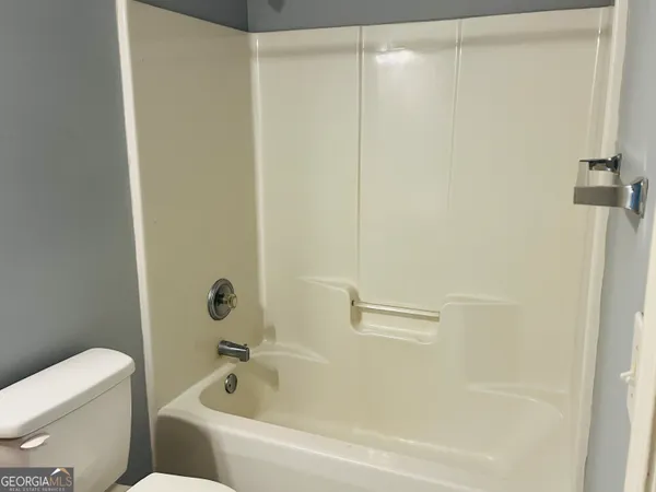 $2,000 | 405 Peeks Crossing Drive, Senoia, GA 30276