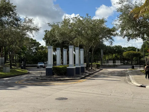 $2,400 | 3596 Northwest 13th Street, Unit 3596, Lauderhill, FL 33311