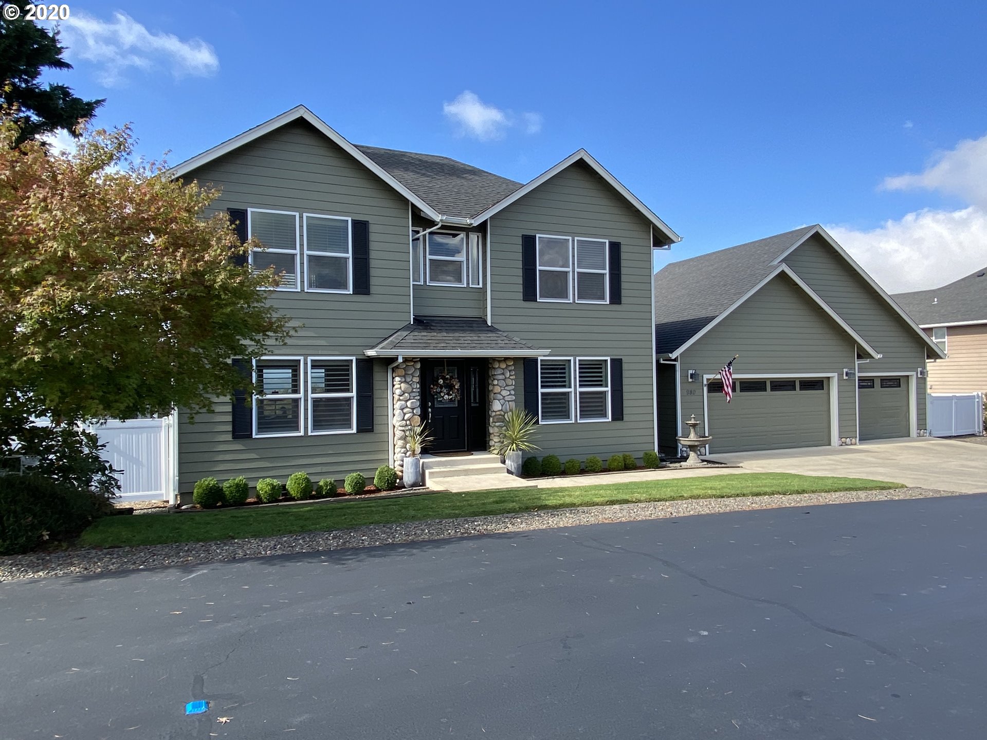980 Northeast Granite Ridge Roseburg, OR 97470 - Photo 1 of 26 Gallery Image 1