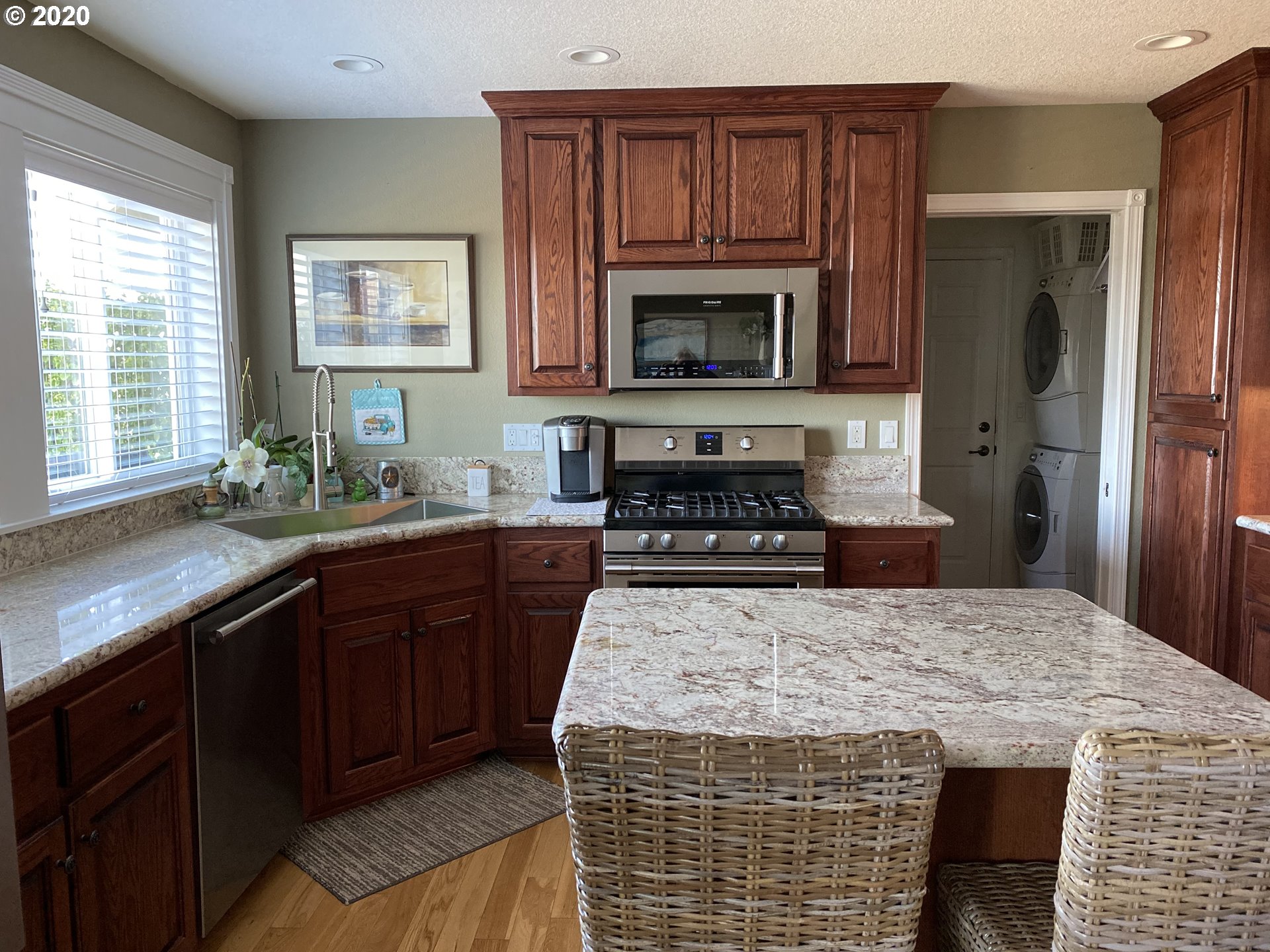 980 Northeast Granite Ridge Roseburg, OR 97470 - Photo 5 of 26 Gallery Image 5