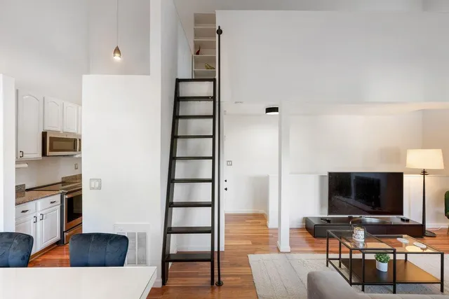 $614,000 | 1 Appian Way, Unit 7138, South San Francisco, CA 94080