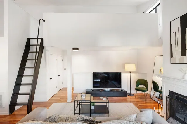 $614,000 | 1 Appian Way, Unit 7138, South San Francisco, CA 94080