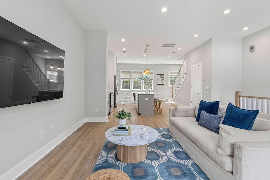 16 Shem Drive Mount Pleasant, SC 29464 - Photo 24 of 58 16ShemDr-CasaVerdeMediaLLC57