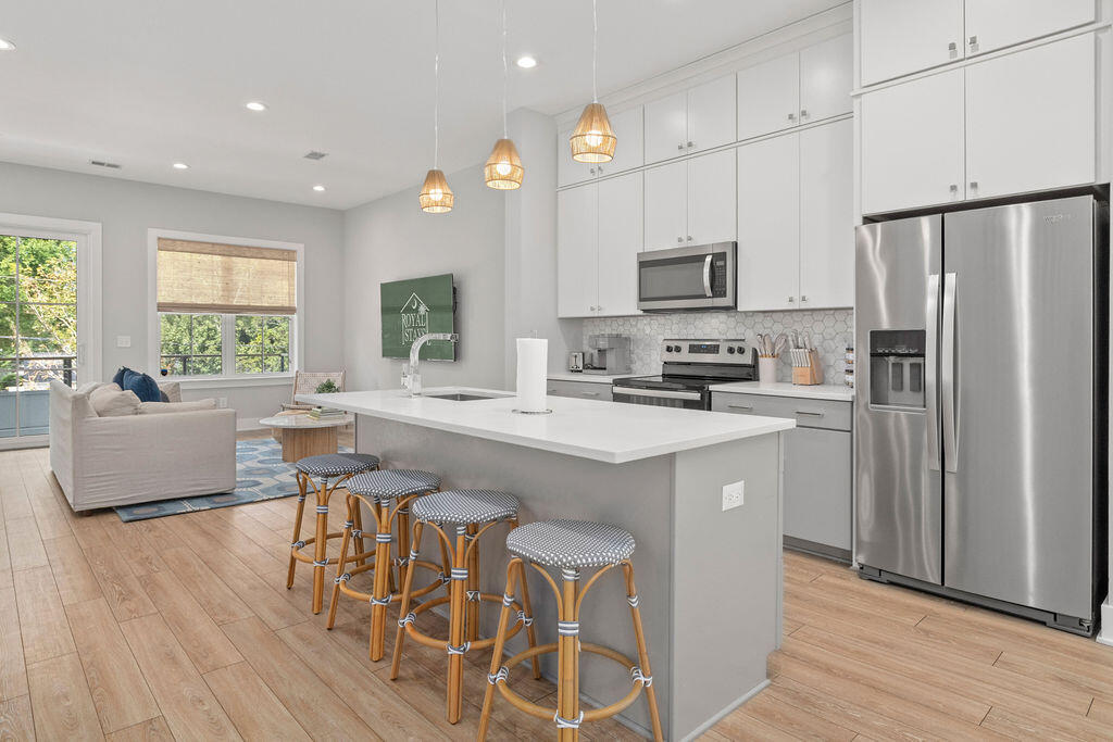 16 Shem Drive Mount Pleasant, SC 29464 - Photo 8 of 58 16ShemDr-CasaVerdeMediaLLC36