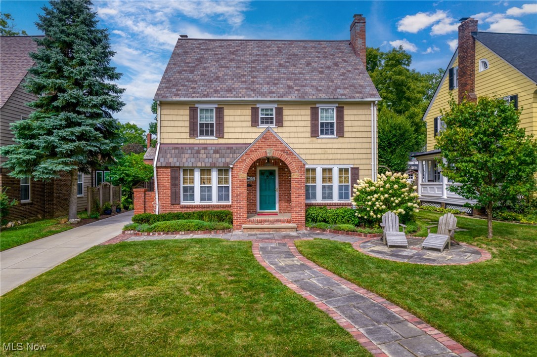 15805 Chadbourne Road Cleveland, OH 44120 - Photo 1 of 48 Gallery Image 1