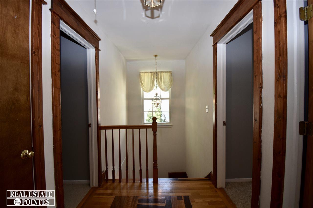 2118 Hampton Road Grosse Pointe Woods, MI 48236 - Photo 25 of 45