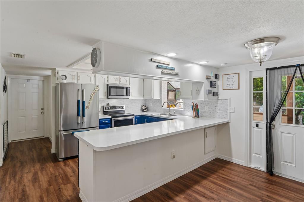 20424 Marguerite Road Brooksville, FL 34601 - Photo 12 of 91