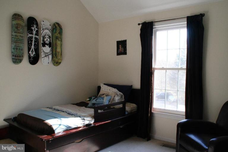 8212 Maple Ridge Avenue Springfield, VA 22153 - Photo 7 of 14 Bedroom #2