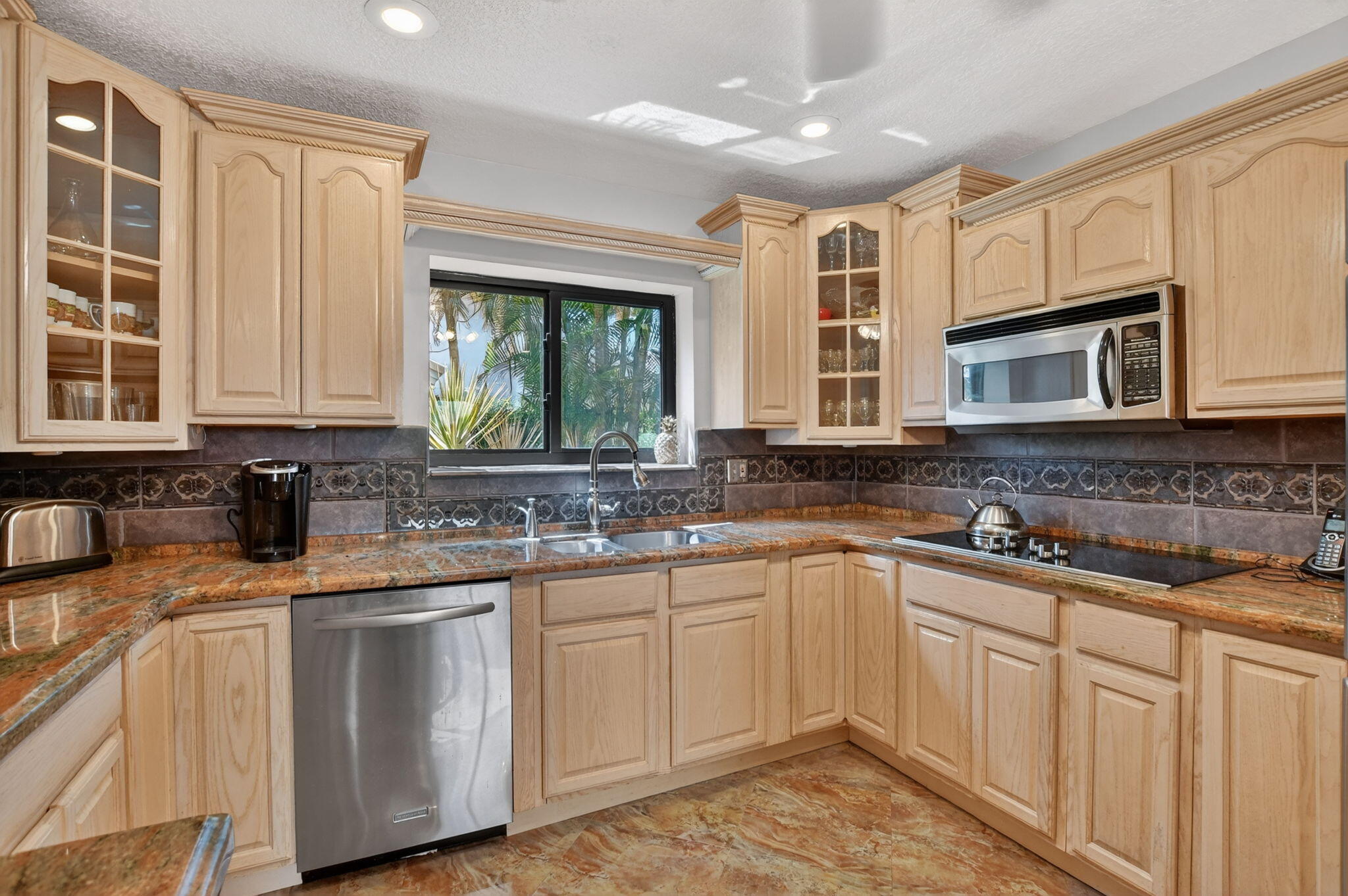 9708 Erica Court Boca Raton, FL 33496 - Photo 5 of 23 15-web-or-mls-DSC_2464