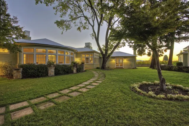 $40,000 | 555 Zinfandel Lane, St. Helena, CA 94574