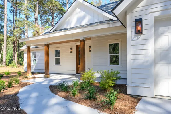 $724,000 | 15 Woods Lane, Beaufort, SC 29907