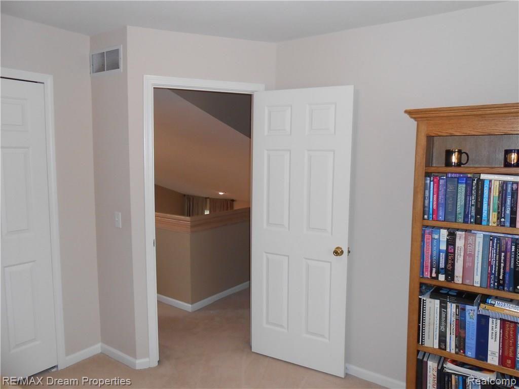 3684 Riverside Drive Canton, MI 48188 - Photo 21 of 33 DSCN3073.JPG