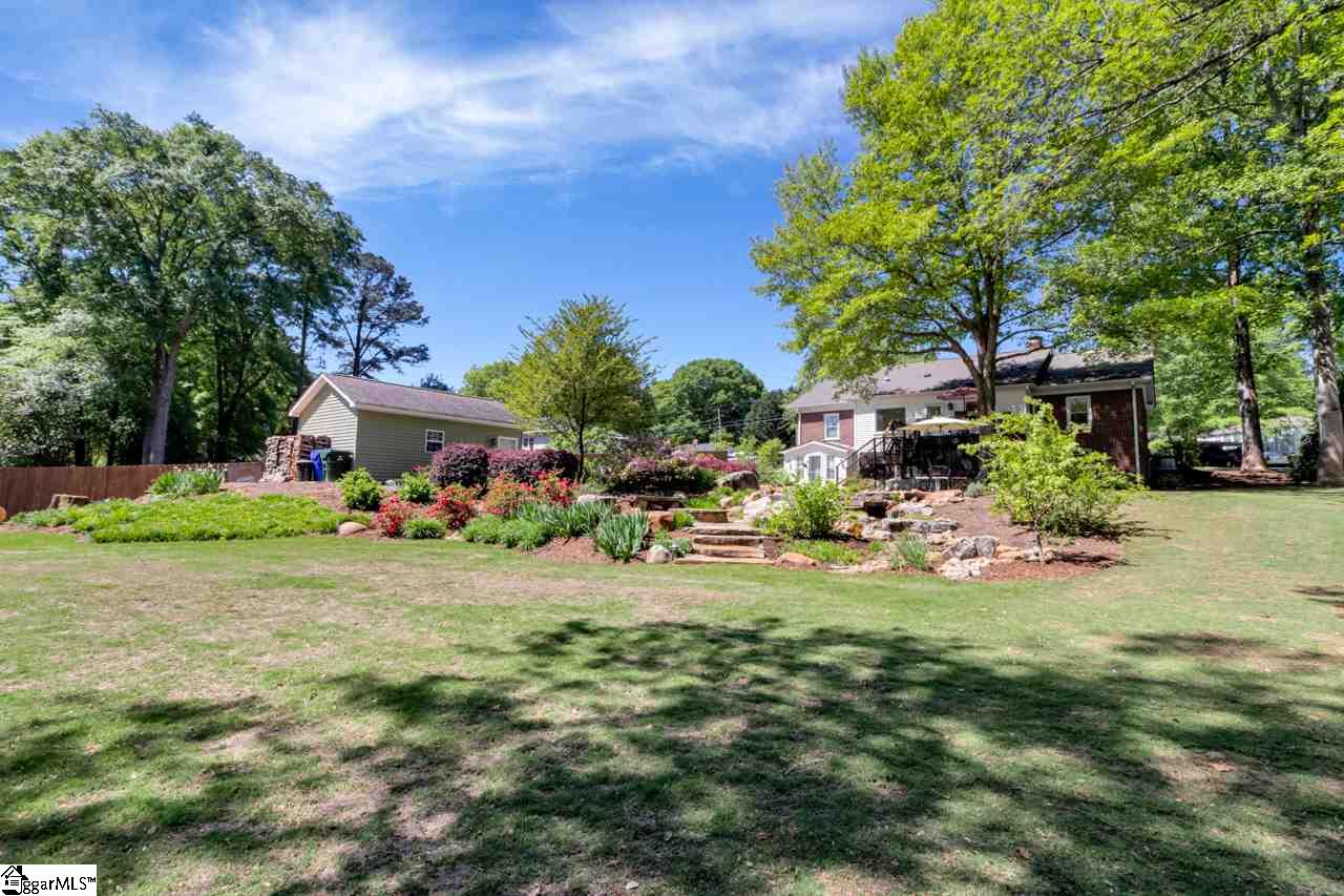 212 Midland Street Greenville, SC 29607 - Photo 4 of 30 Gallery Image 4