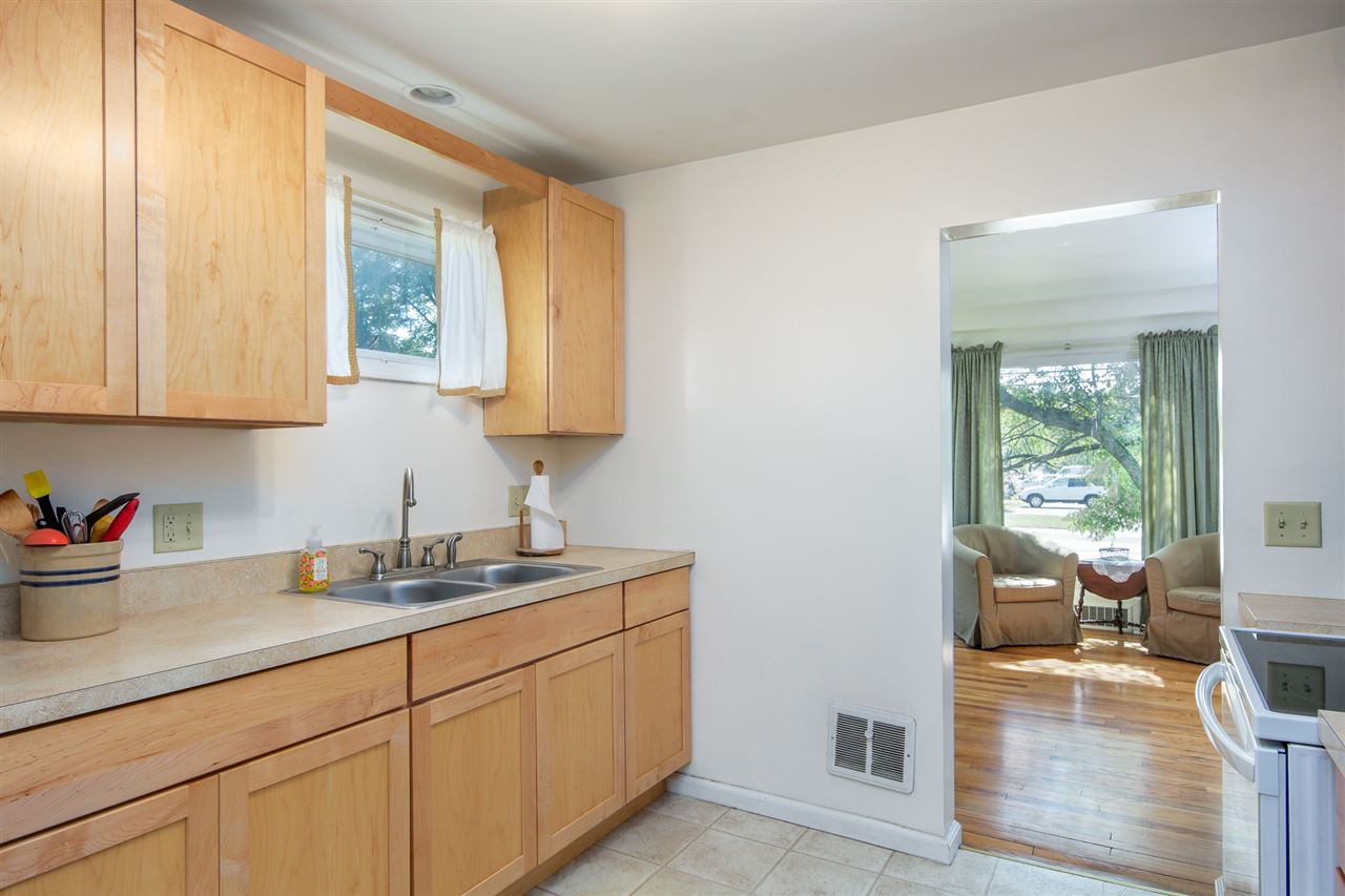 1438 Williston Road South Burlington, VT 05403 - Photo 7 of 25 Gallery Image 7