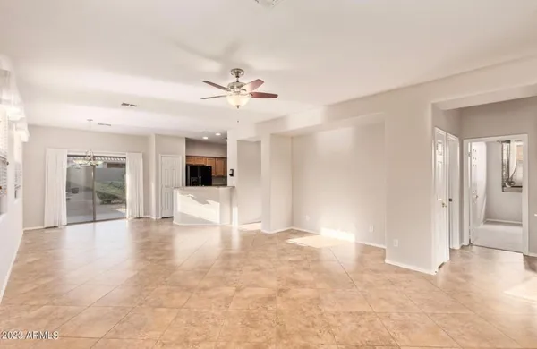 $2,200 | 2530 West Lewis And Clark Trail, Phoenix, AZ 85086