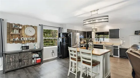 $599,500 | 3200 Spainwood Drive, Sarasota, FL 34233