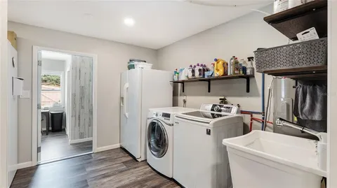 $599,500 | 3200 Spainwood Drive, Sarasota, FL 34233