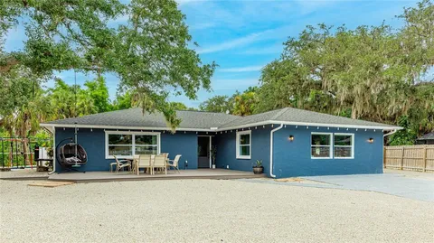 $599,500 | 3200 Spainwood Drive, Sarasota, FL 34233