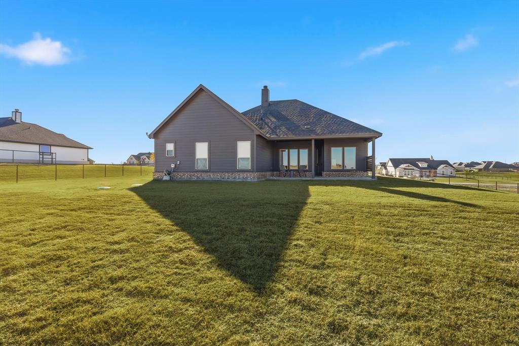 139 Steppes Court Decatur, TX 76234 - Photo 6 of 40