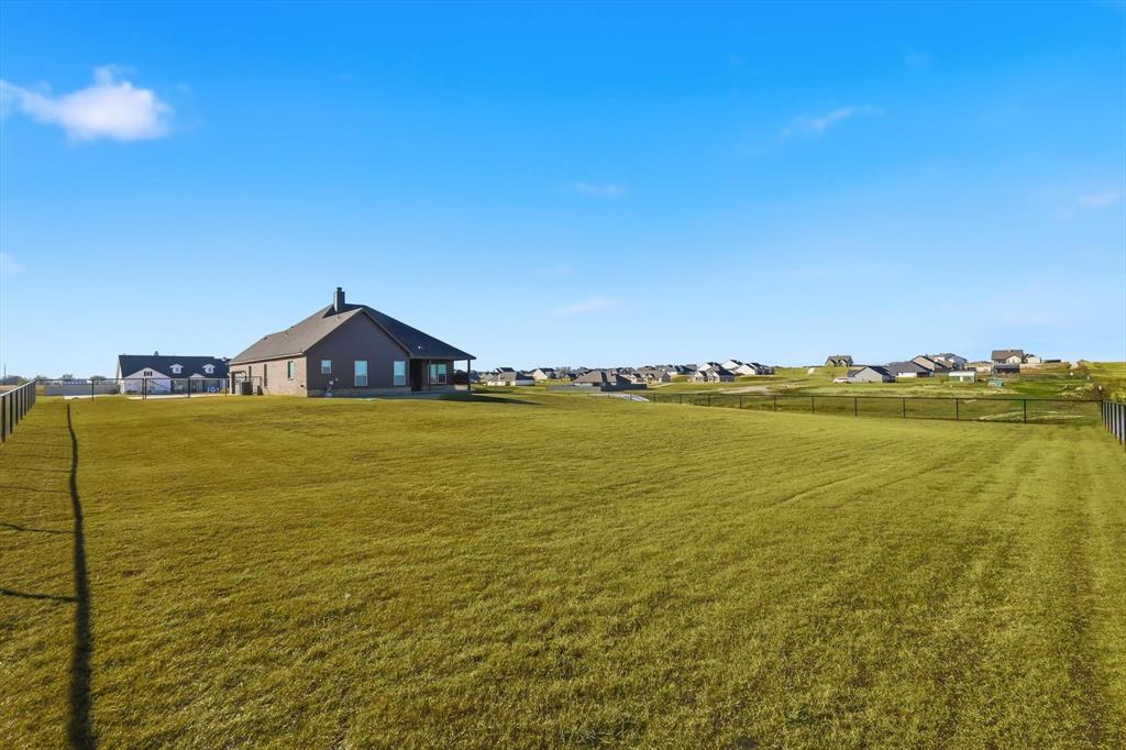 139 Steppes Court Decatur, TX 76234 - Photo 7 of 40