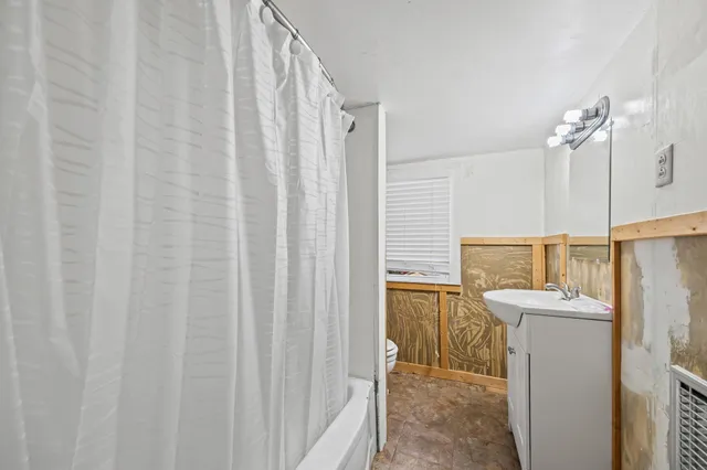 a view of a hallway with a roof