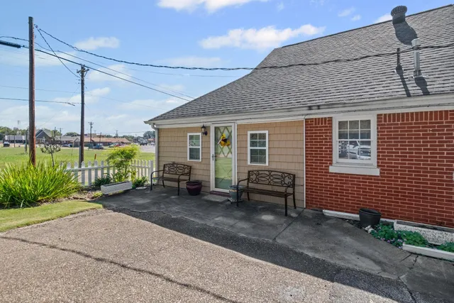 $305,000 | 16 West Main Street, Munford, TN 38058