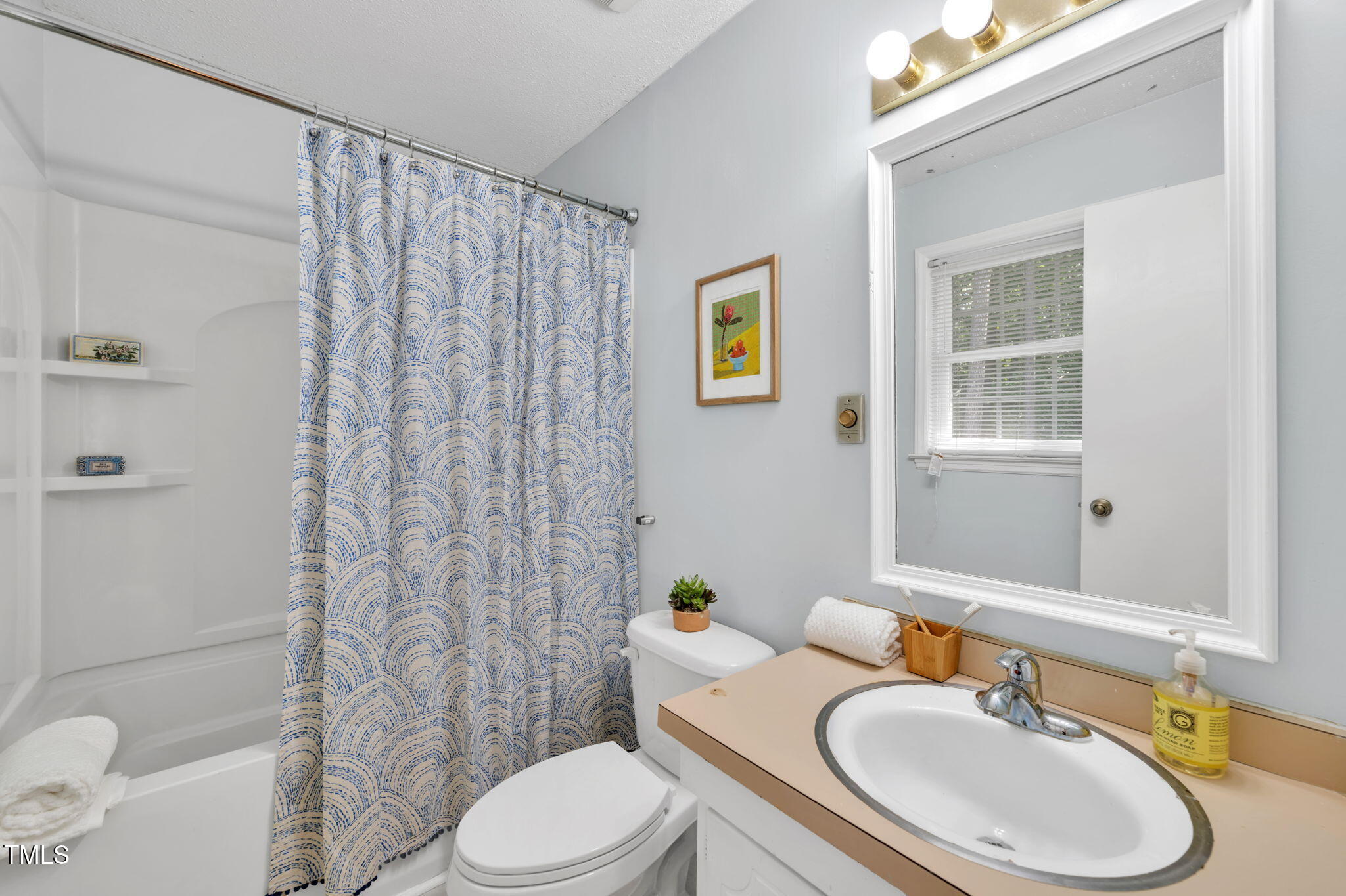 608 Harvest Lane Raleigh, NC 27606 - Photo 13 of 20 23-web-or-mls-untitled-22