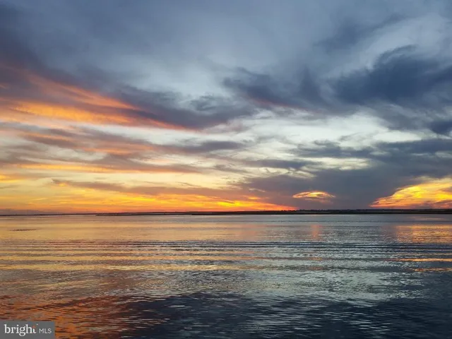 $2,200,000 | 14 East 16th Street, Barnegat Light, NJ 08006