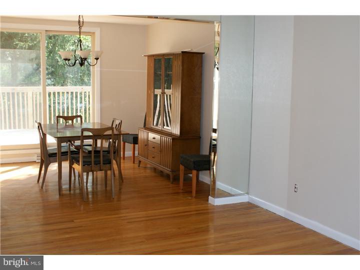 17 Wexford Road Gibbsboro, NJ 08026 - Photo 12 of 24 Dining Room