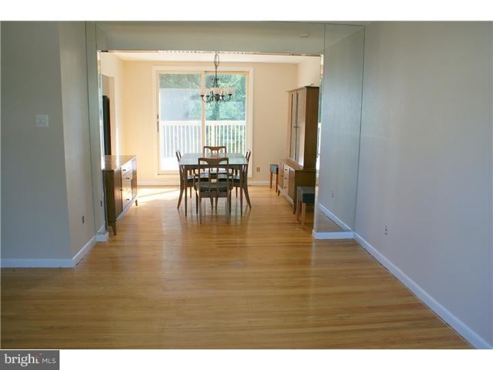 17 Wexford Road Gibbsboro, NJ 08026 - Photo 13 of 24 Dining Room