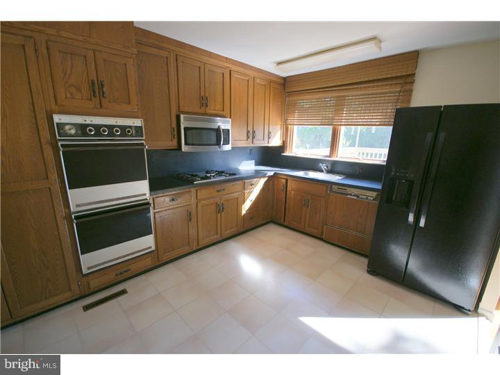 17 Wexford Road Gibbsboro, NJ 08026 - Photo 15 of 24 Kitchen