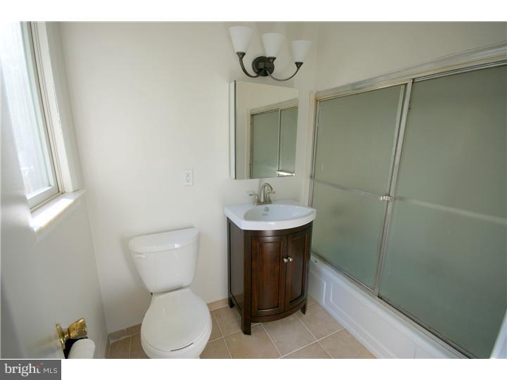 17 Wexford Road Gibbsboro, NJ 08026 - Photo 19 of 24 Bathroom