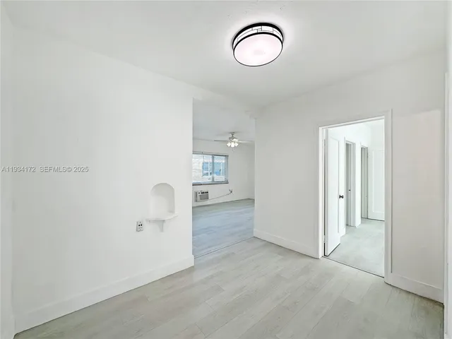 $1,900 | 955 Bay Drive, Unit 4, Miami Beach, FL 33141