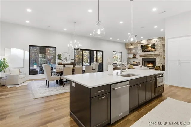 $1,250,000 | 480 Ridge Circle, Sunrise Beach, MO 65079