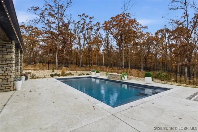 $1,250,000 | 480 Ridge Circle, Sunrise Beach, MO 65079