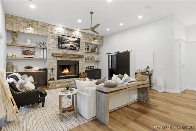 $1,250,000 | 480 Ridge Circle, Sunrise Beach, MO 65079