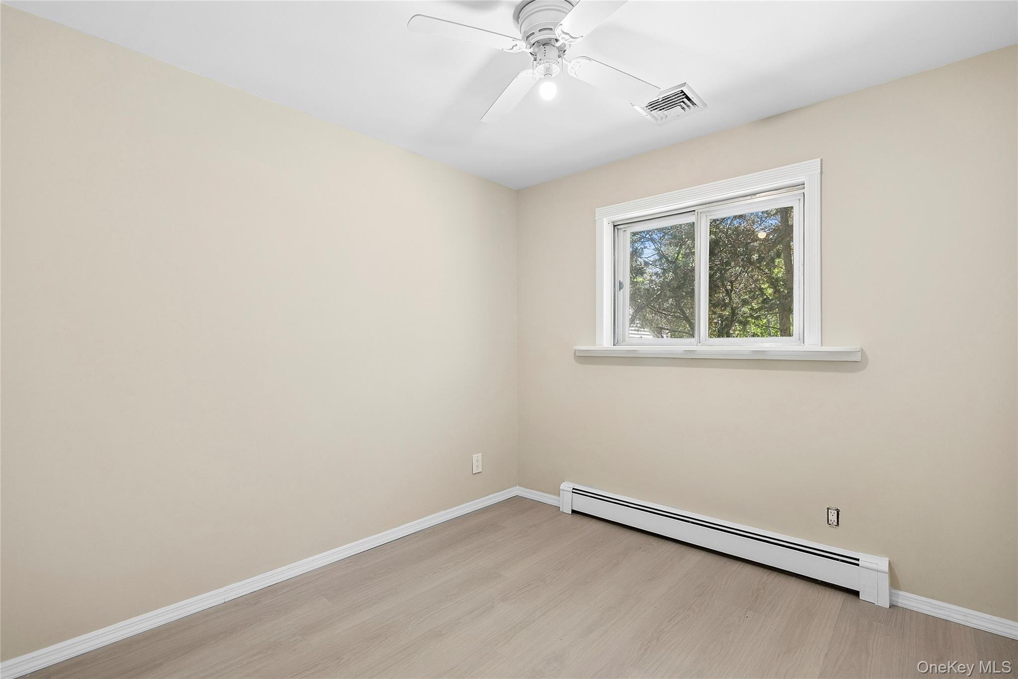 92 Dare Road Selden, NY 11784 - Photo 6 of 10