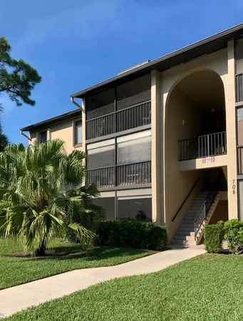 $2,000 | 708 Sunny Pine Way, Unit A1, Greenacres, FL 33415