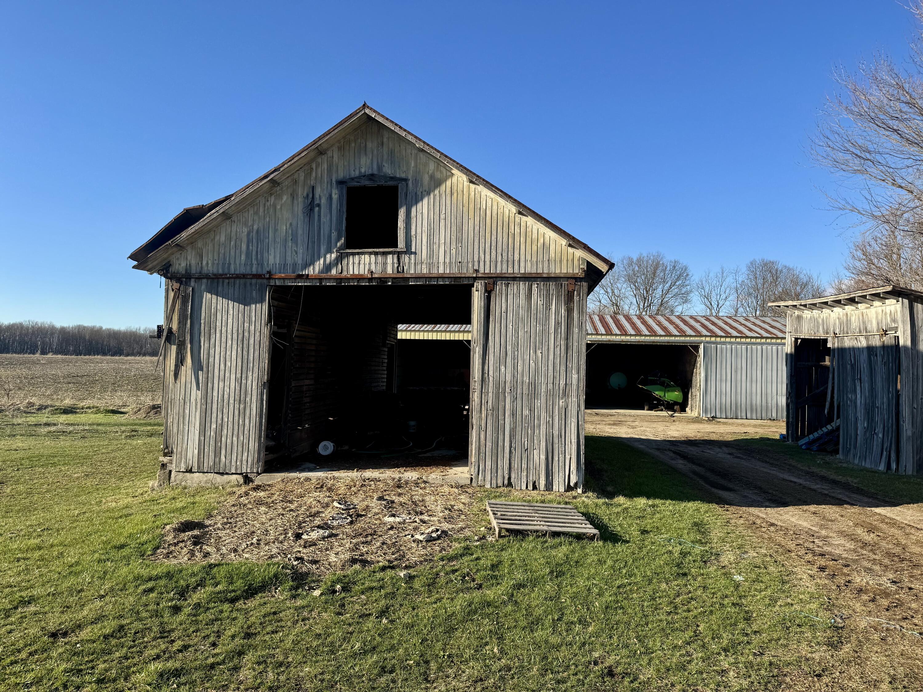 102 West Central Road Coldwater, MI 49036 - Photo 23 of 73 IMG_6859 2