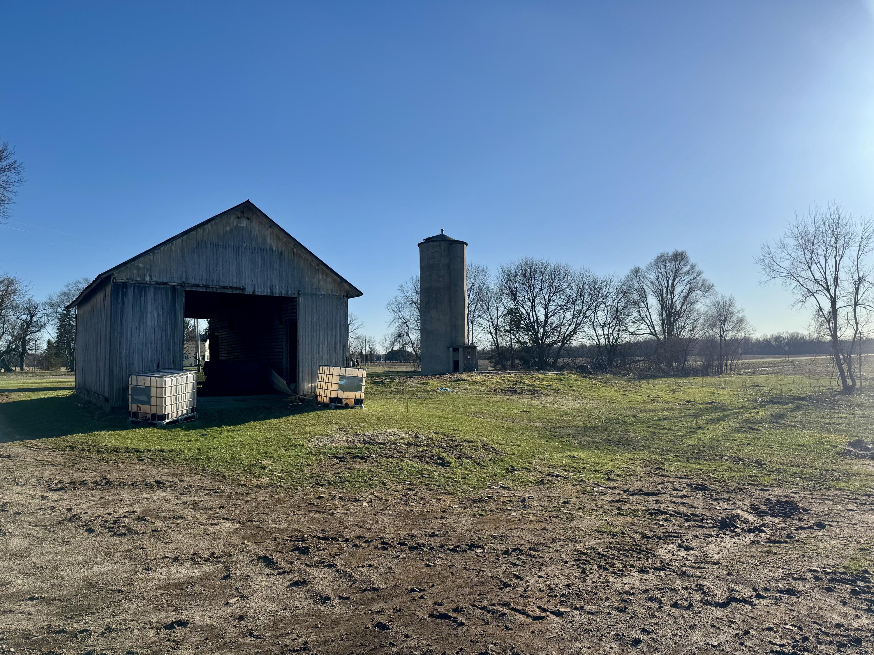 102 West Central Road Coldwater, MI 49036 - Photo 32 of 73 IMG_6868 2