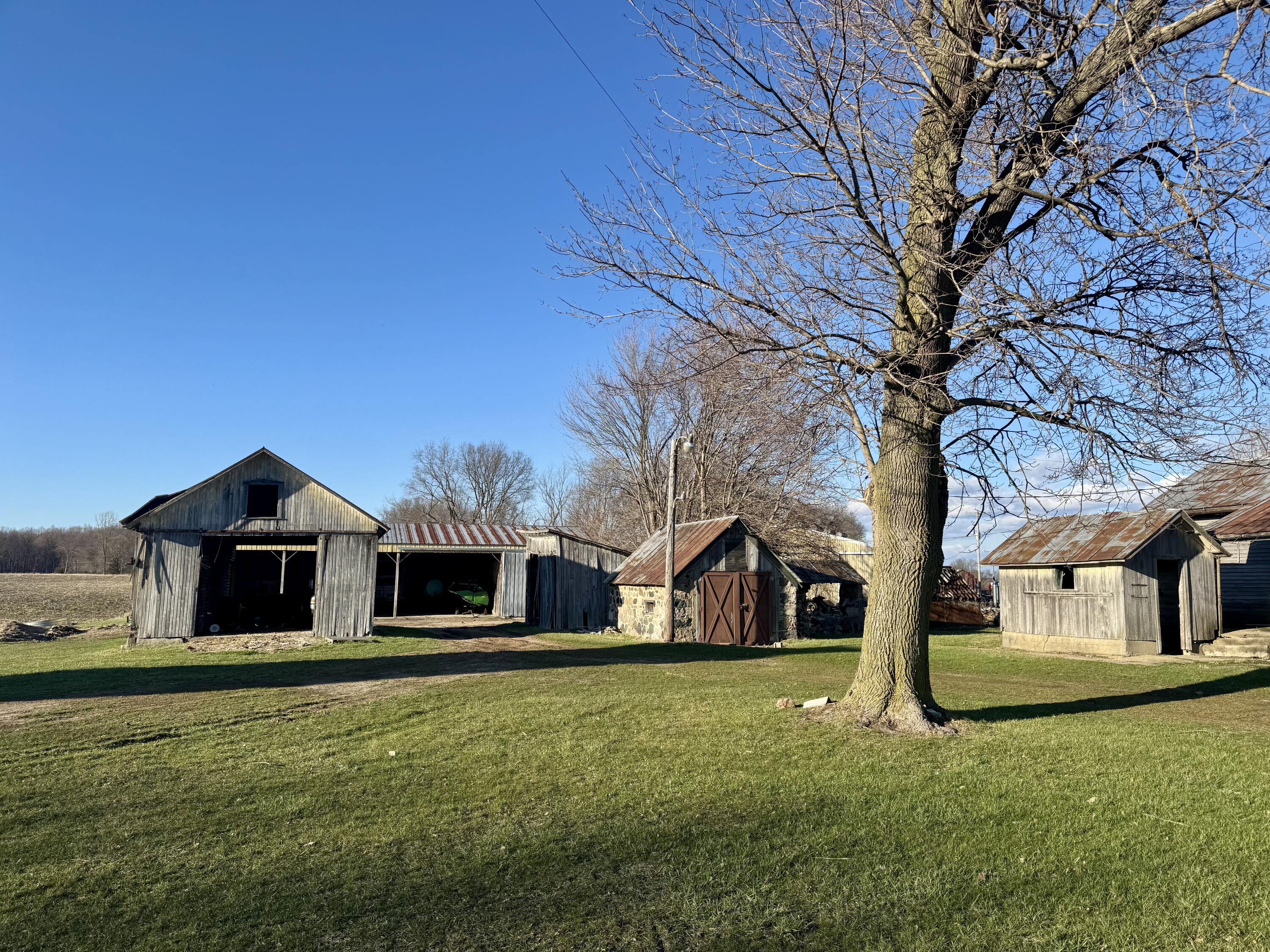 102 West Central Road Coldwater, MI 49036 - Photo 38 of 73 IMG_6878