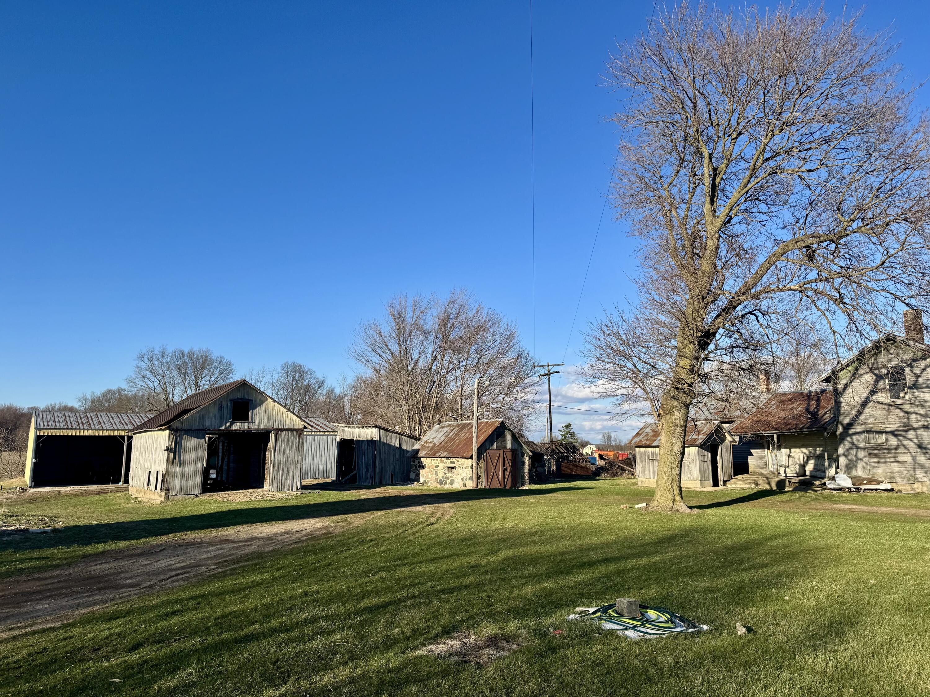 102 West Central Road Coldwater, MI 49036 - Photo 39 of 73 IMG_6880