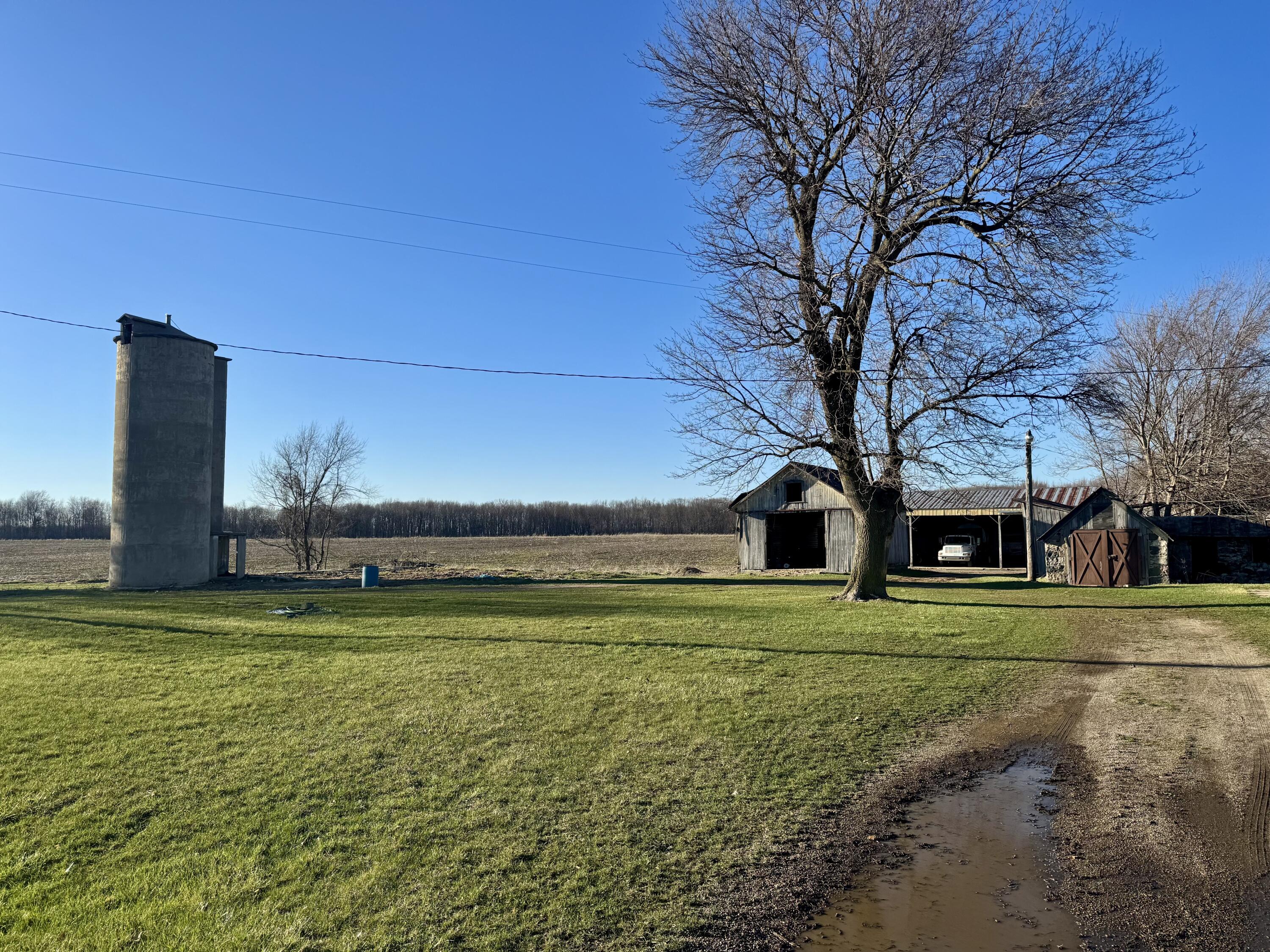 102 West Central Road Coldwater, MI 49036 - Photo 42 of 73 IMG_6886