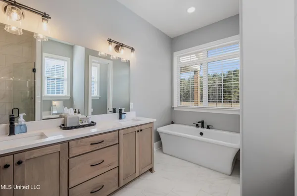 $694,900 | 5042 Sophia Lane, Hernando, MS 38632