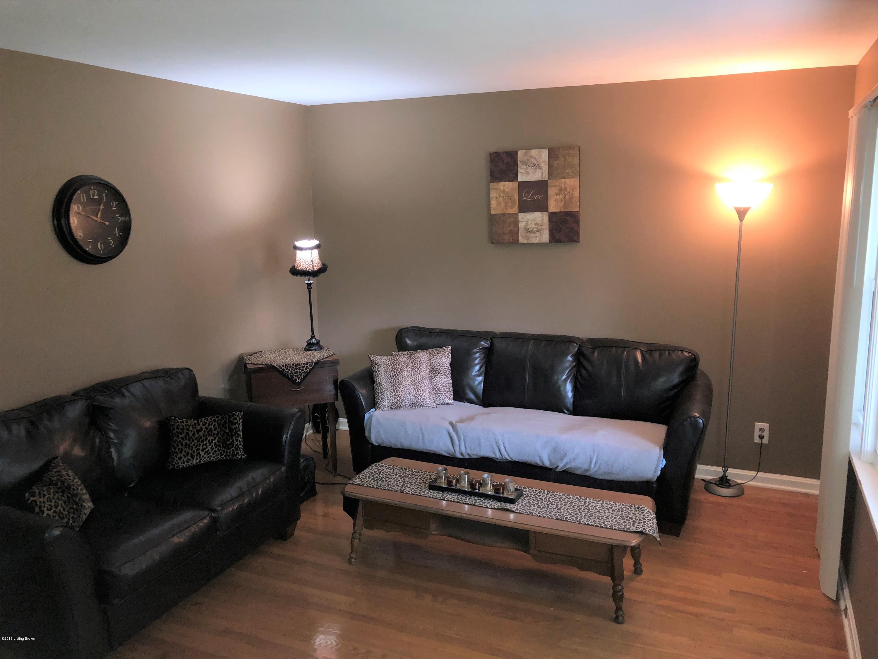 3607 Tarragon Road Louisville, KY 40219 - Photo 3 of 37 Tarragon3