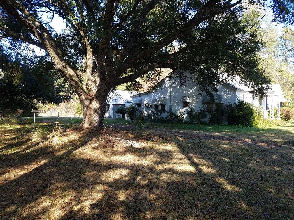 2146 Antioch Road Santee, SC 29142 - Photo 2 of 27 20161217_123519