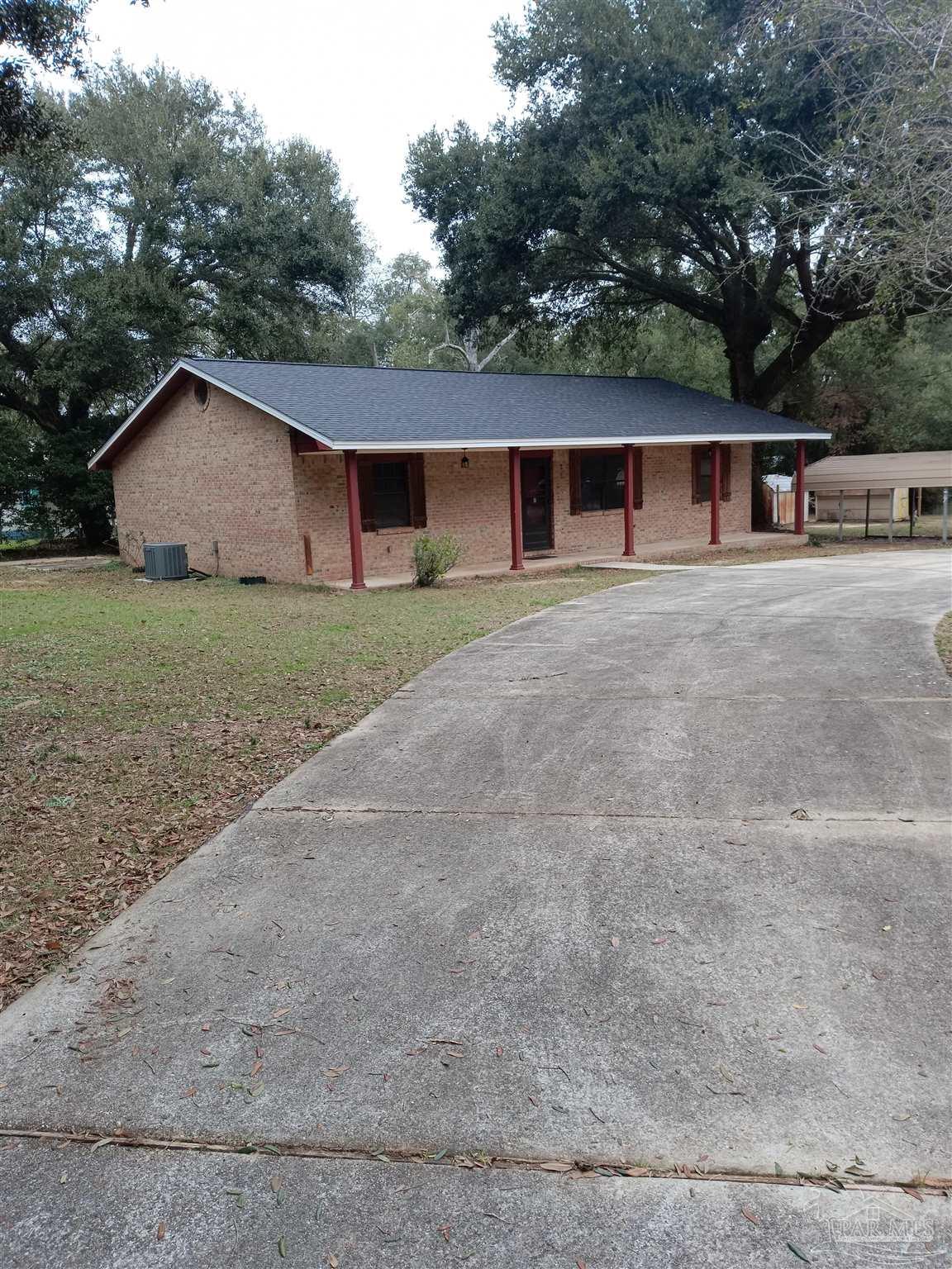 5720 Meadow Road Milton, FL 32583 - Photo 2 of 17