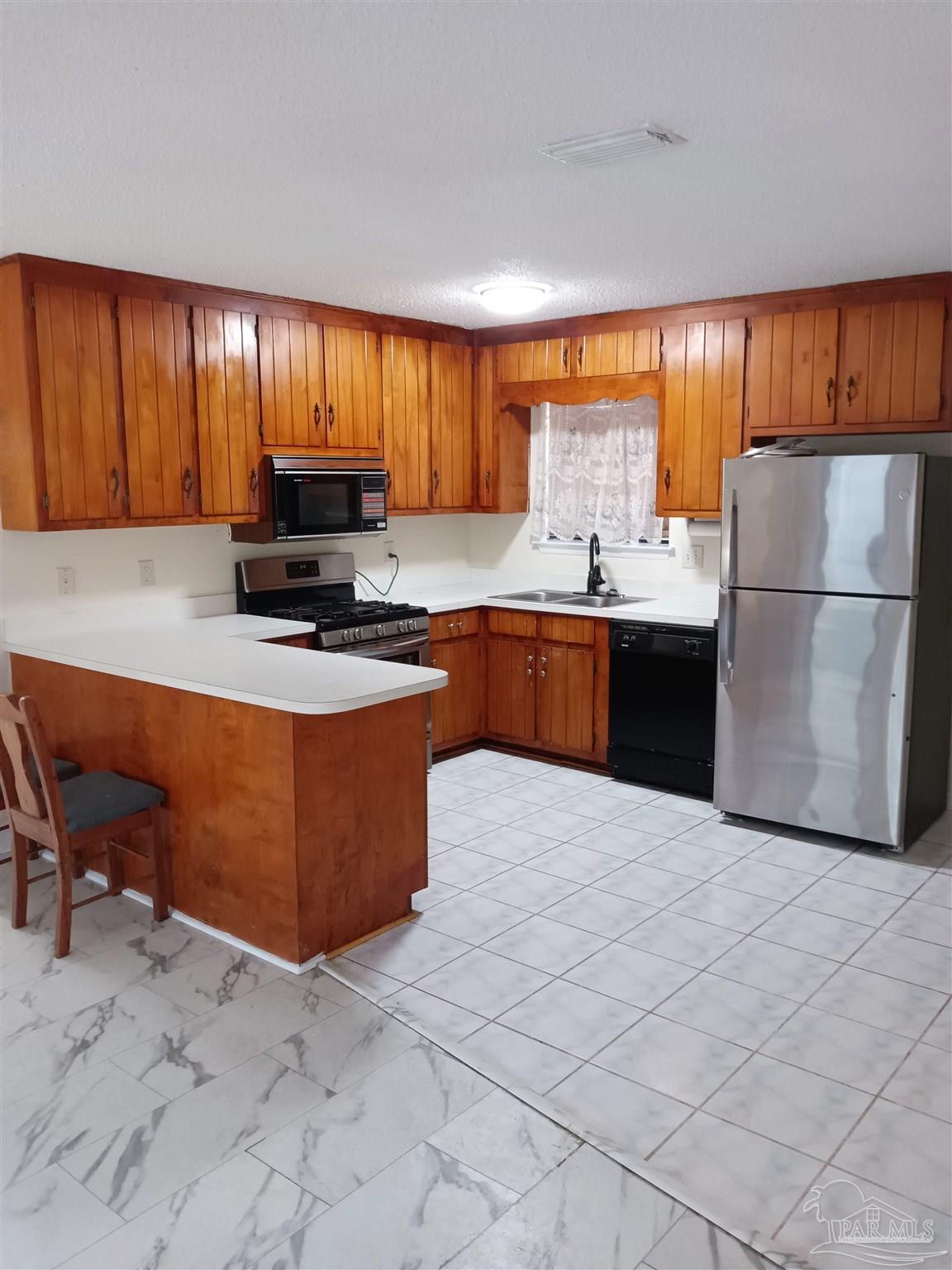 5720 Meadow Road Milton, FL 32583 - Photo 4 of 17